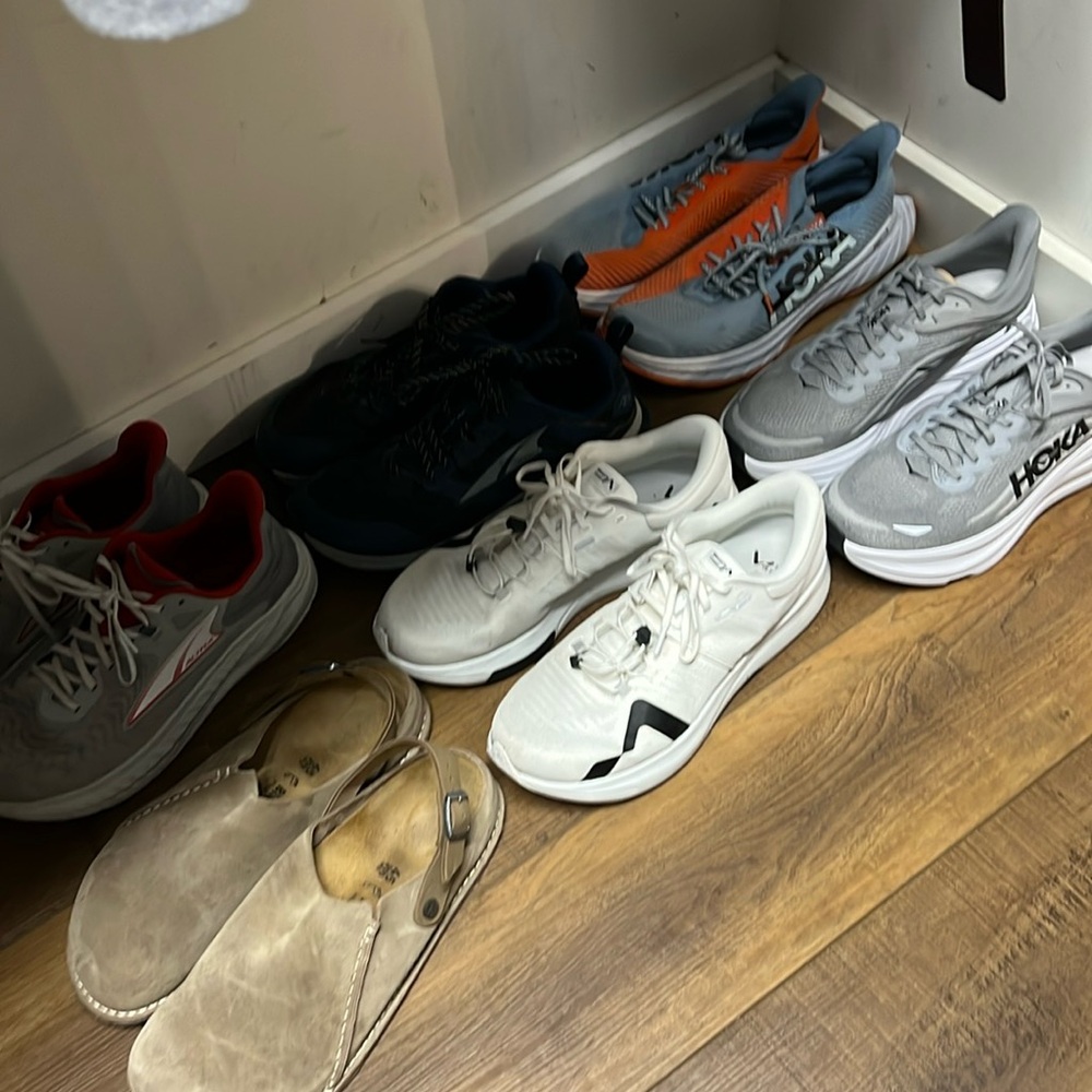 Meet your Posher, Dennis